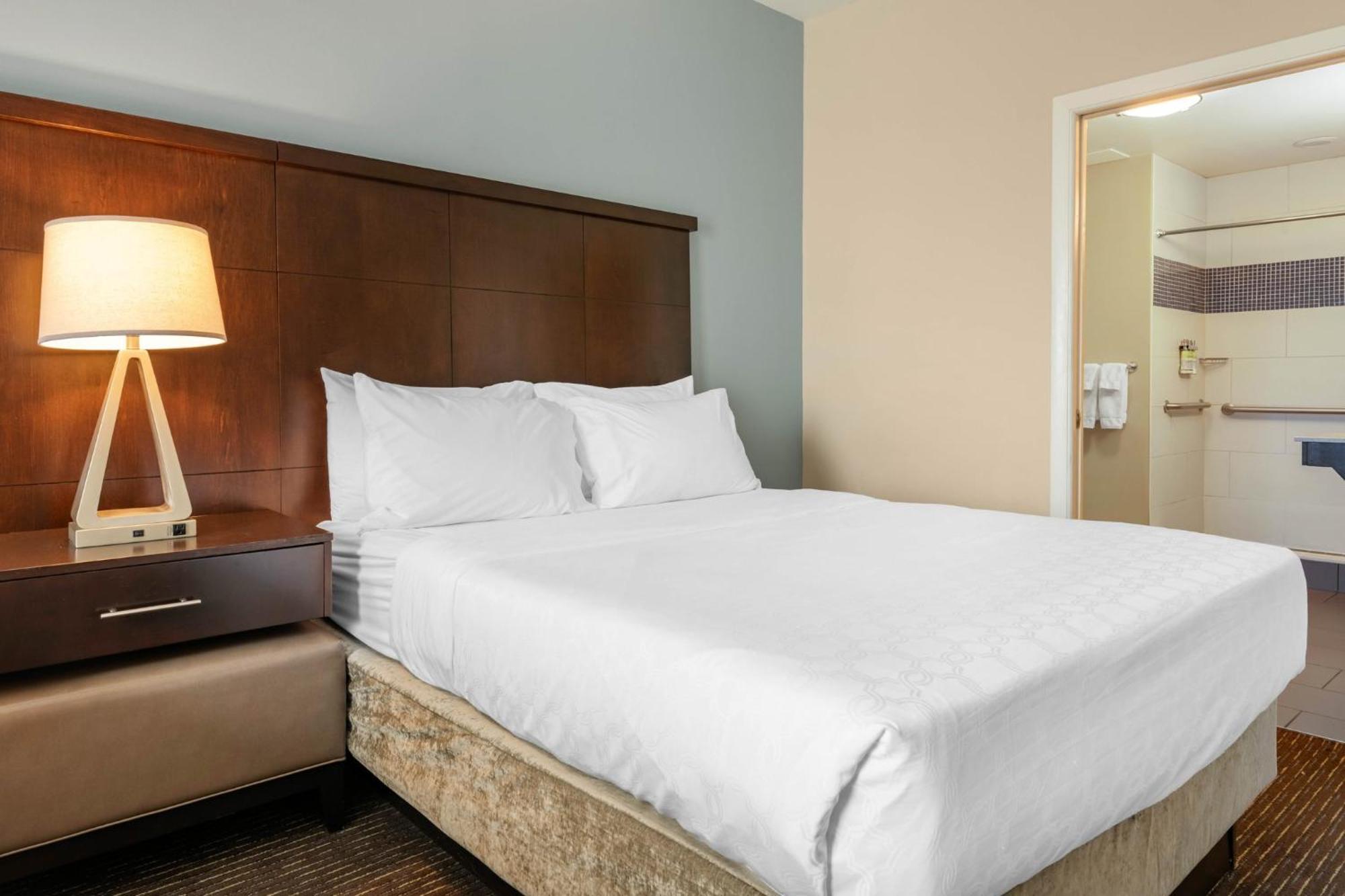 Staybridge Suites St. Petersburg Fl By Ihg Exterior foto